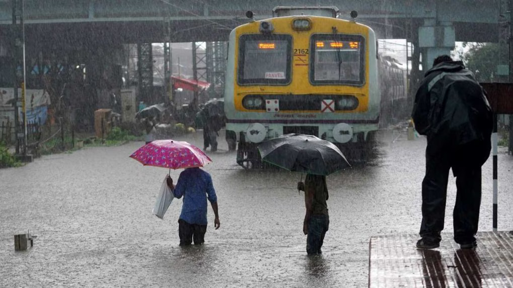 Heavy Rain in Mumbai | Rain in Maharastra | Weather News | IMD | Mumbai | Rainfall | Mumbai Rain | Gujarati Blogs | Gam no choro | Gujarati news | Divya Bhaskar | Gujarat samachar | Jamaat | Jalsa karo jentilal | Jalsa | Gujarati story | Gujarati jokes | Gujarat ni history | gujarati varta | gujarati funny jokes | gujarati inspirational story | gujarati love stories | gujarati moral stories | gujarati short stories | gujarati varta story | jokes gujarati funny | love story gujarati | Gujarati news | Gujarat| BAPS Hindu Mandir, Abu Dhabi | Gujarat news | sarangpur hanuman | Gujarati cinema | Film | mumbai samachar | dwarka | stay in us | stay in uk | Gujarati Blog | Gujarati Thoughts/Ideas | Gujarati Literature | Gujarati Culture | Gujarati Photography | Gujarati Poetry | Gujarati Music | Gujarati Films/Movies | Gujarati Stories | Gujarati Health | Gujarati Recipes | Gujarati Technology | Gujarati Sports | Gujarati Universities | Gujarati Riddles